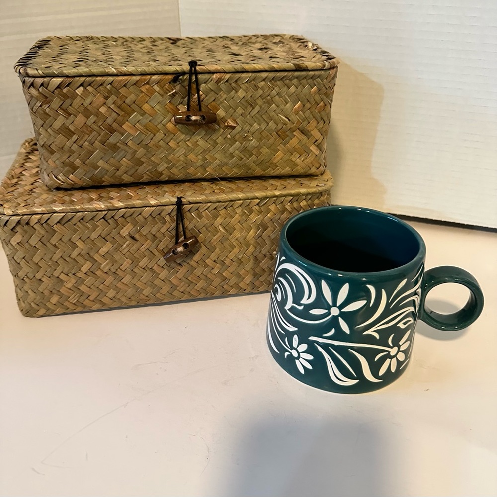 Gorgeous “Sunday Mornings” Textured Ceramic Mug